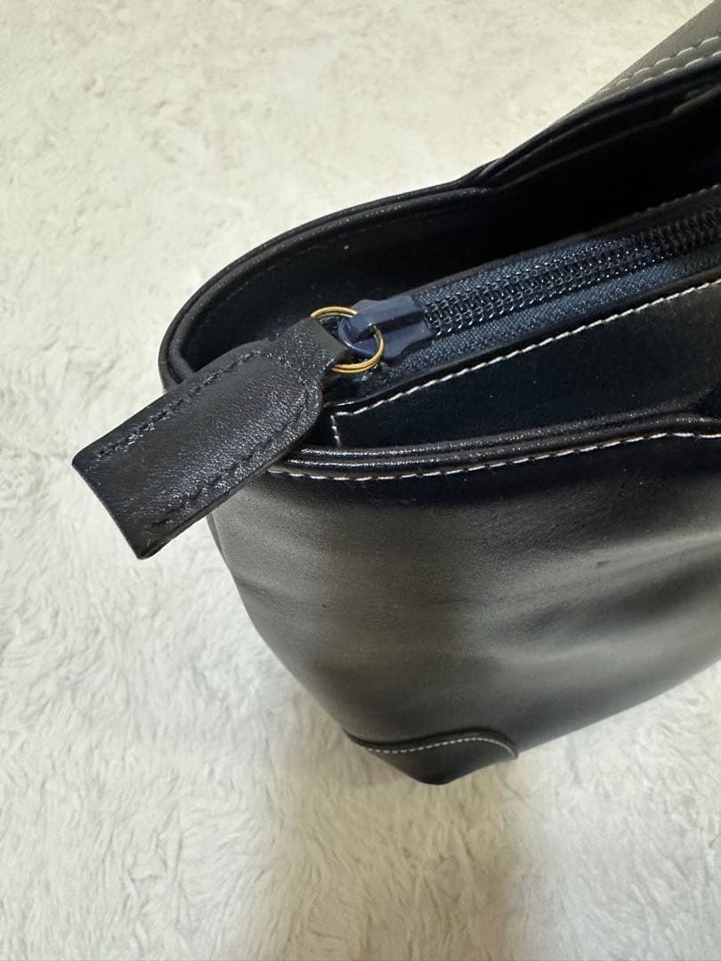 k キタムラ　レディースバック 黒 レザートートバッグ