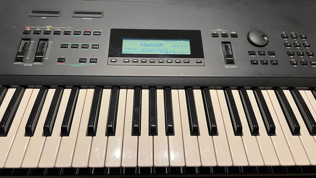 【最終値下げ!!】 ★希少★動作確認済みYamaha ヤマハ SY99 日本製