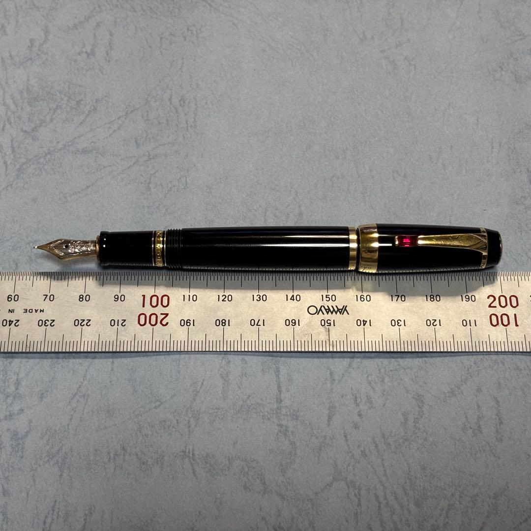 週末特価　Mont Blanc ボエム　万年筆　ペン先１４Ｋ