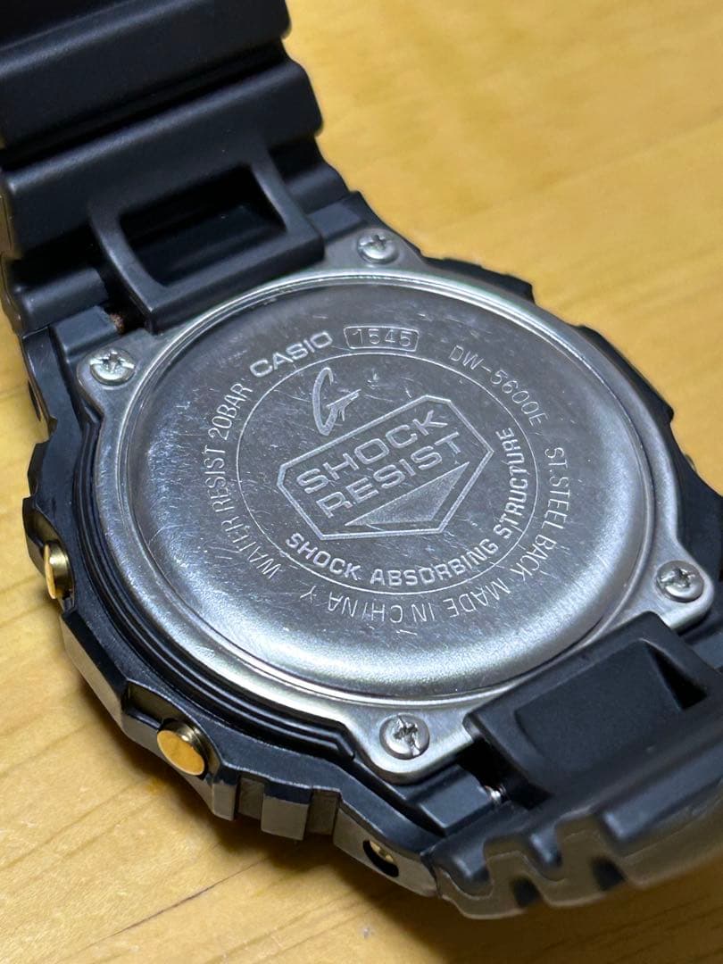 casio G-SHOCK ジーショックDW-5600E 良好　美品　ゴールド