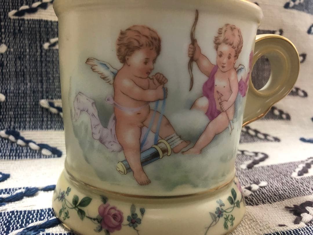 ●アンティークなシェービングマグカップ　エンジェル！