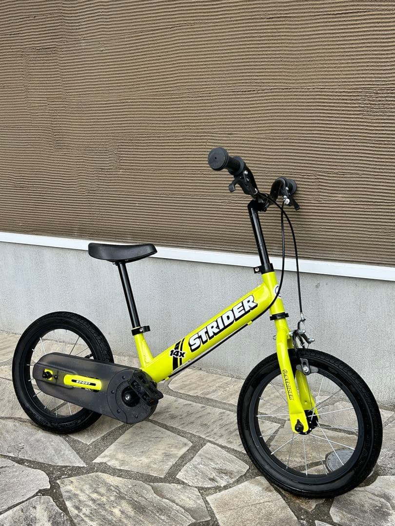 美品 ストライダー限定色 STRIDER 14X ライムイエロー 幼児自転車