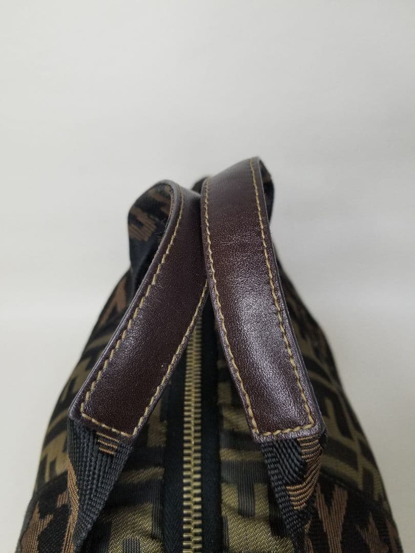 ヴィンテージ フェンディ FFモノグラム ジッピーハンドバッグ（ブラウン）