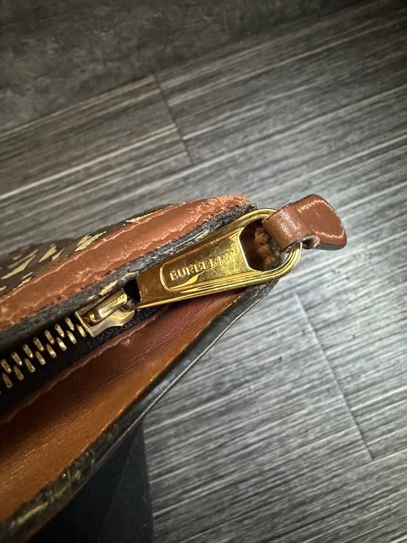 Burberry ショルダーバッグ　モノグラム　アナグラム