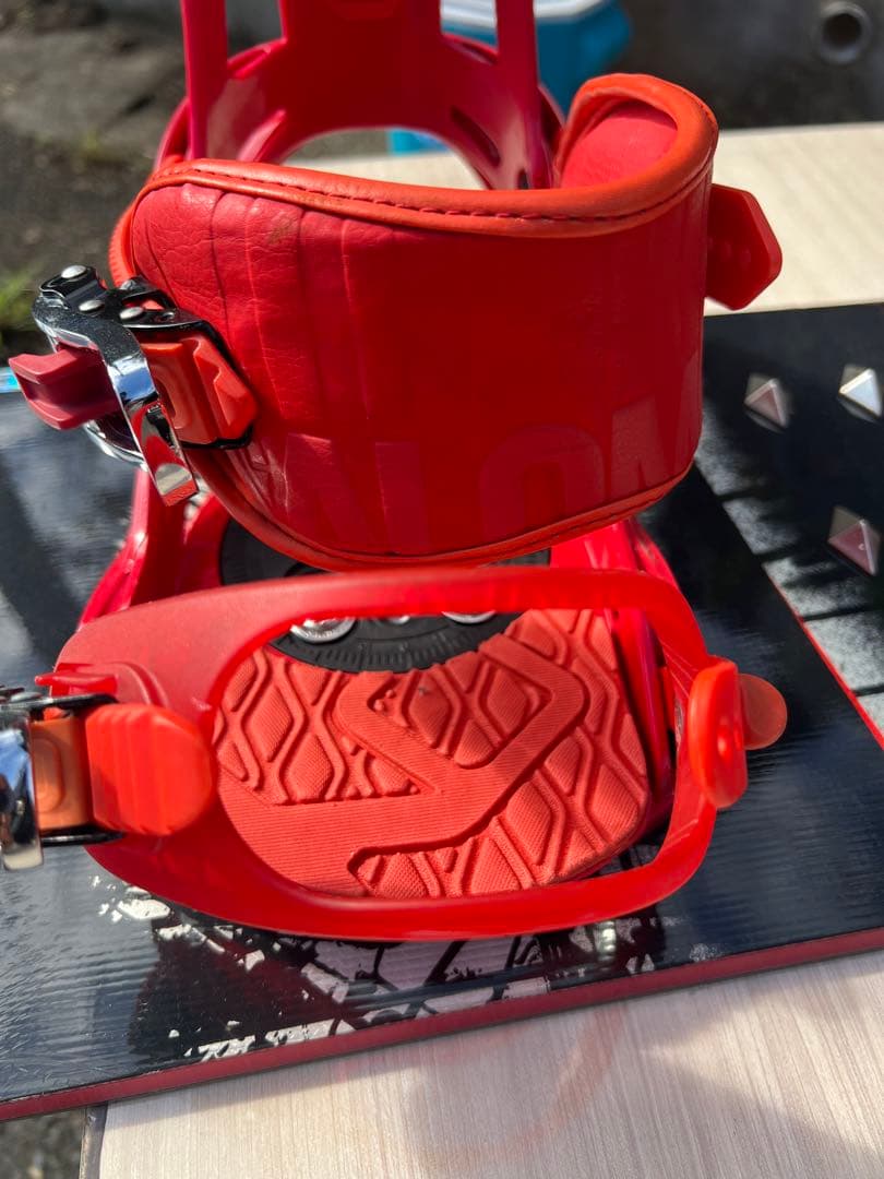 k2の板(147㎝)とSALOMONのビンディング