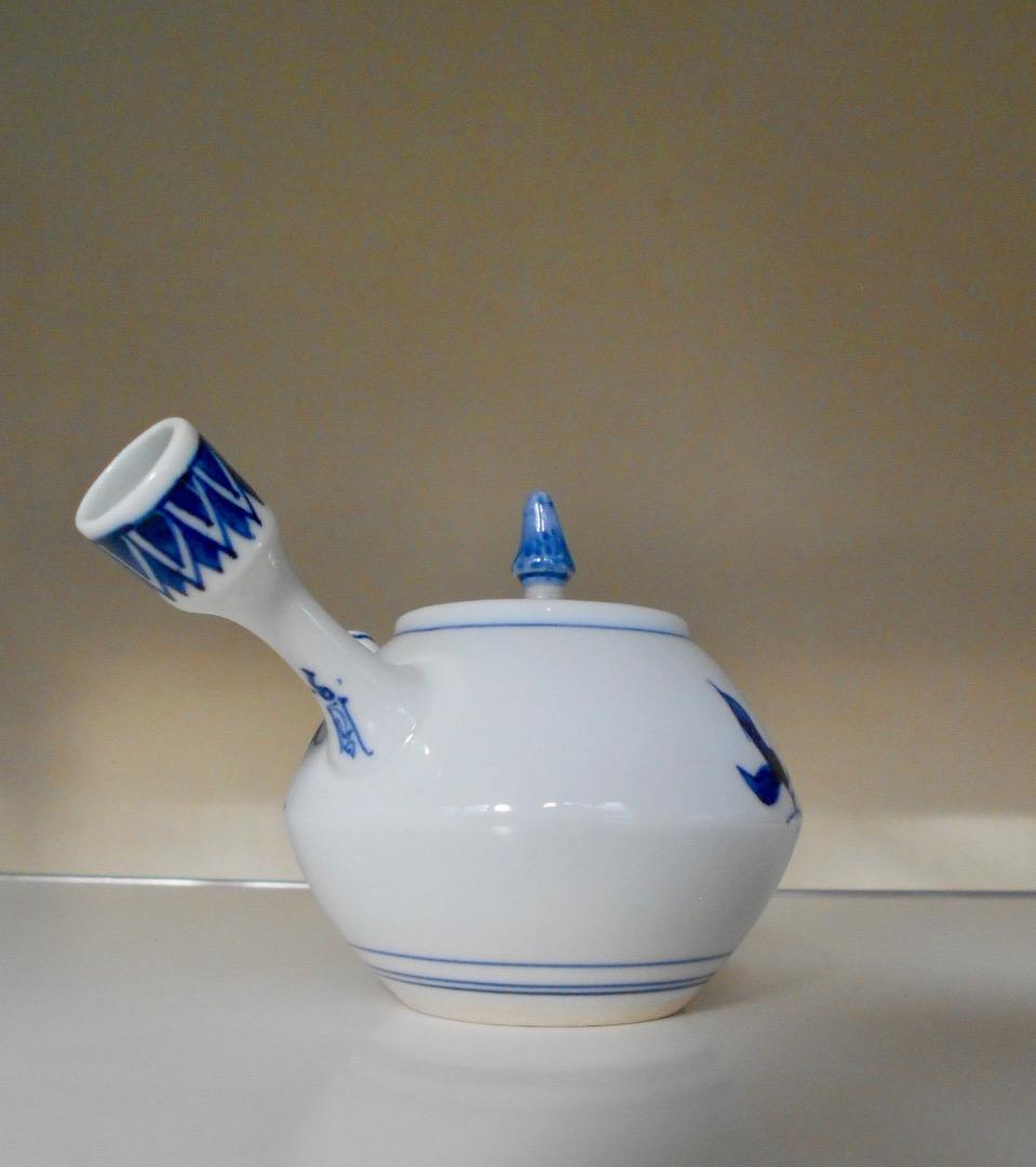 シャープな煎茶急須！長鳳作 白磁に染付 蘭紋 煎茶道 急須 工芸品