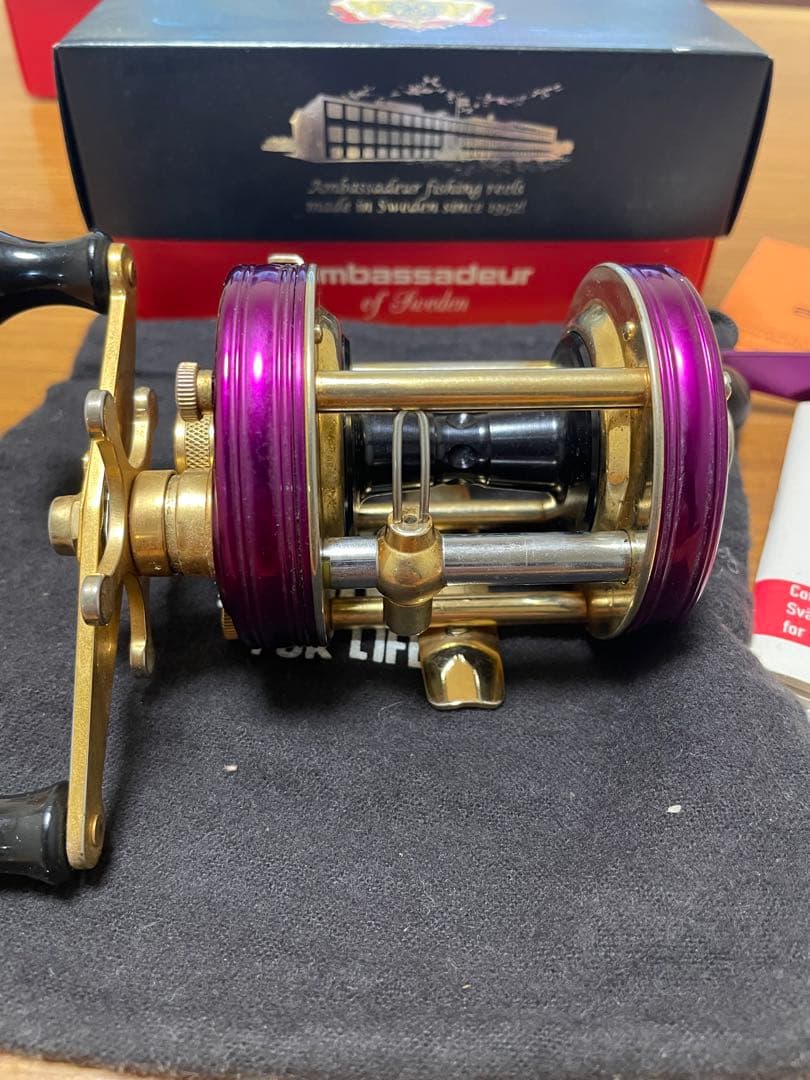 アブ　アンバサダー6500CDL限定品紫＆金078/200希少　雷魚