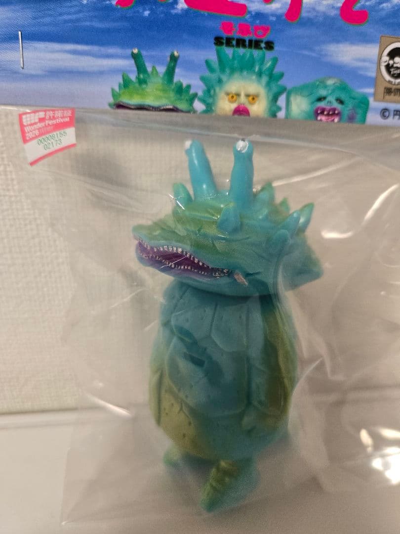 ワンフェス　ファスファtoys ウルトラマン　カネゴン　未開封