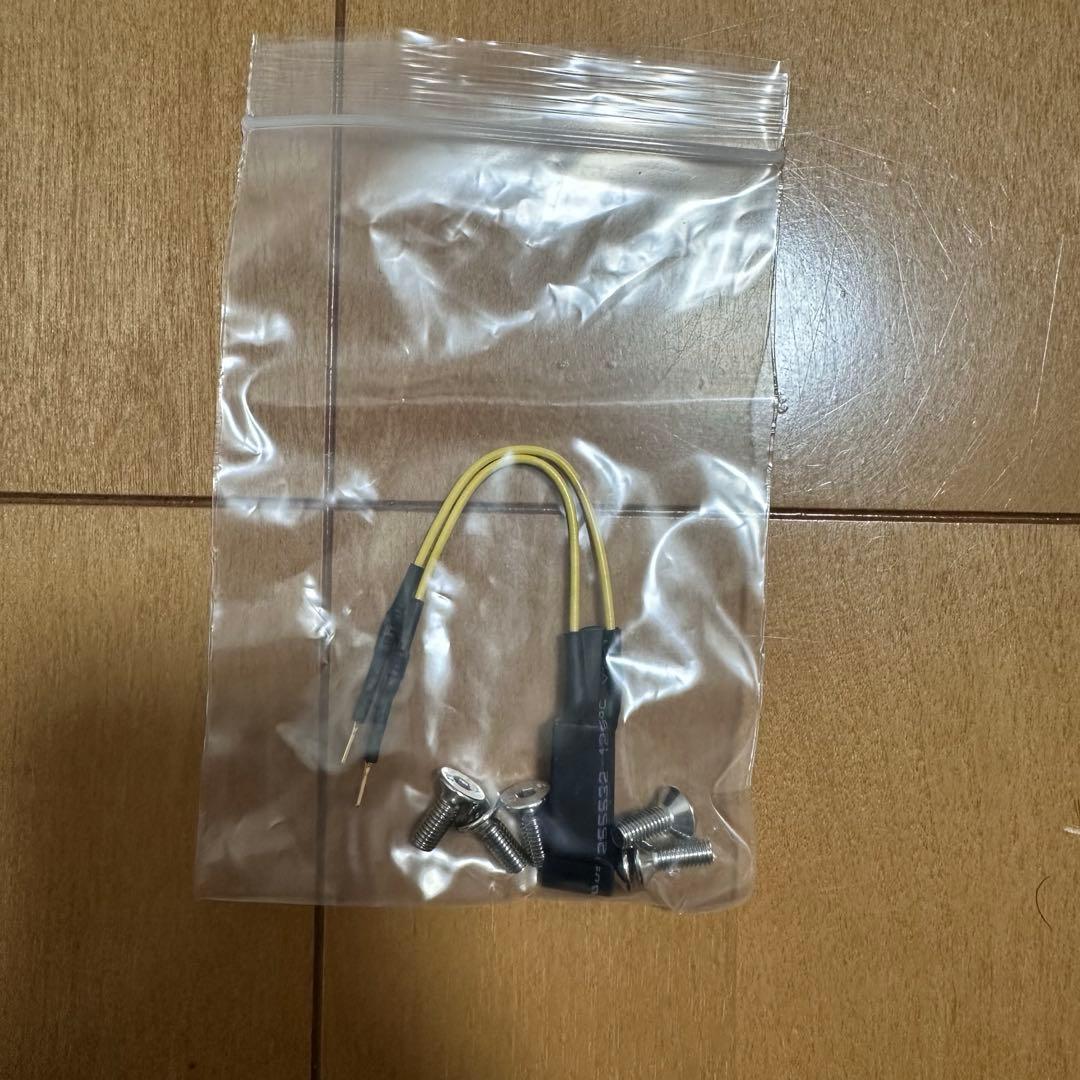 MOMO ステアリング　ヘリテージライン　カリフォルニア