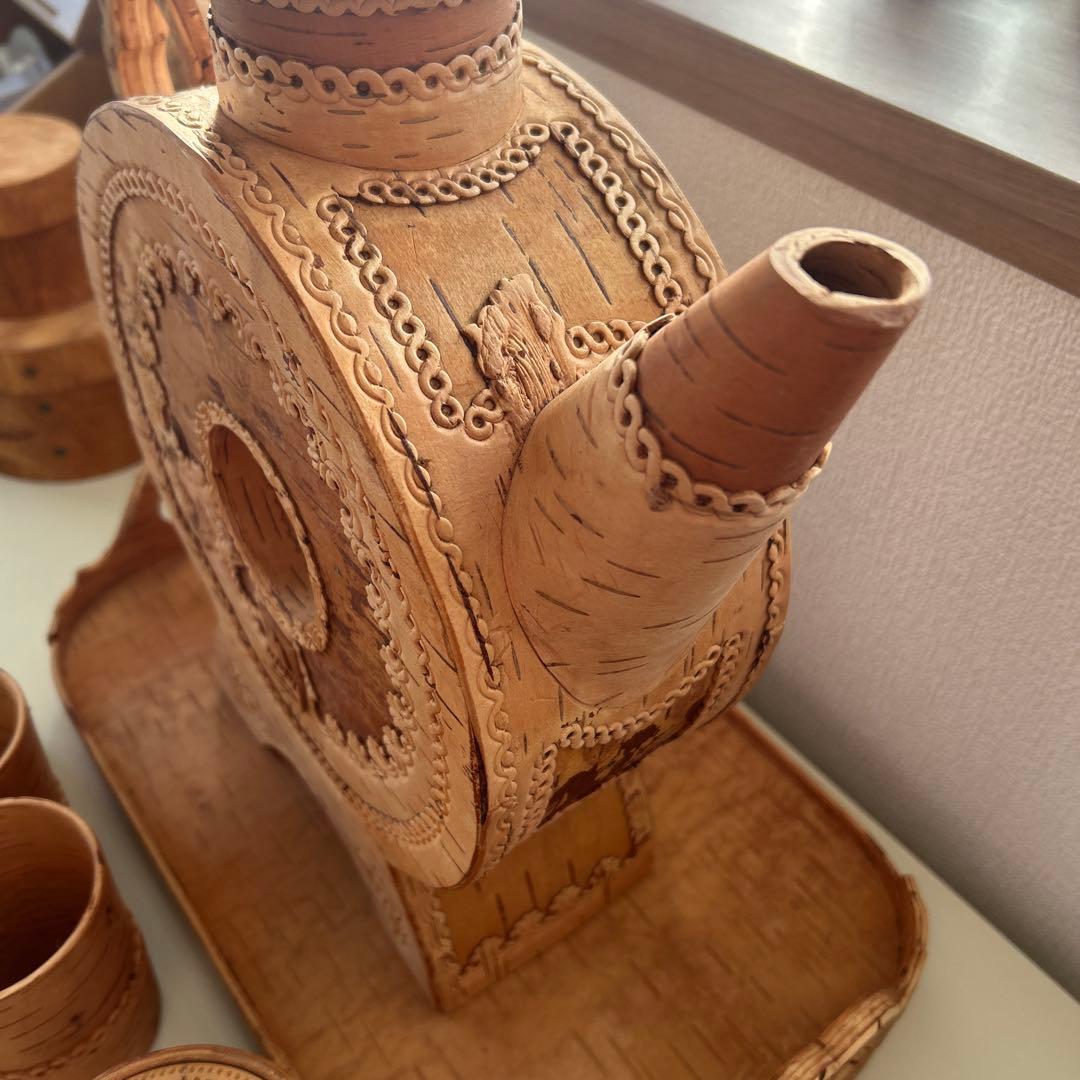 白樺の樹皮で作られたロシアの伝統的な茶器セット 6点セット