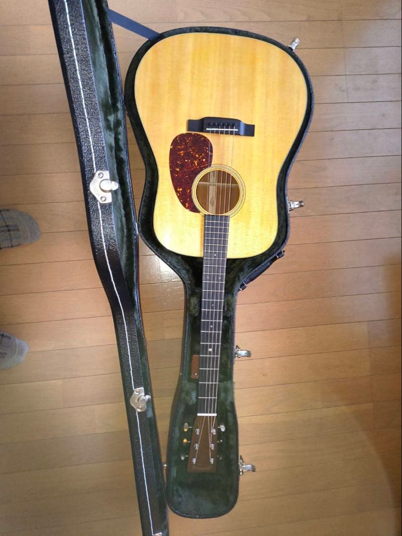 マーチンC.F.Martin / D-18 2021年製