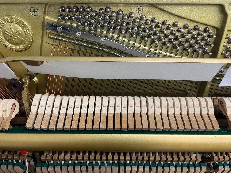 ★78265【アップライトピアノ】YAMAHA　YU30　ソフトランディング搭載