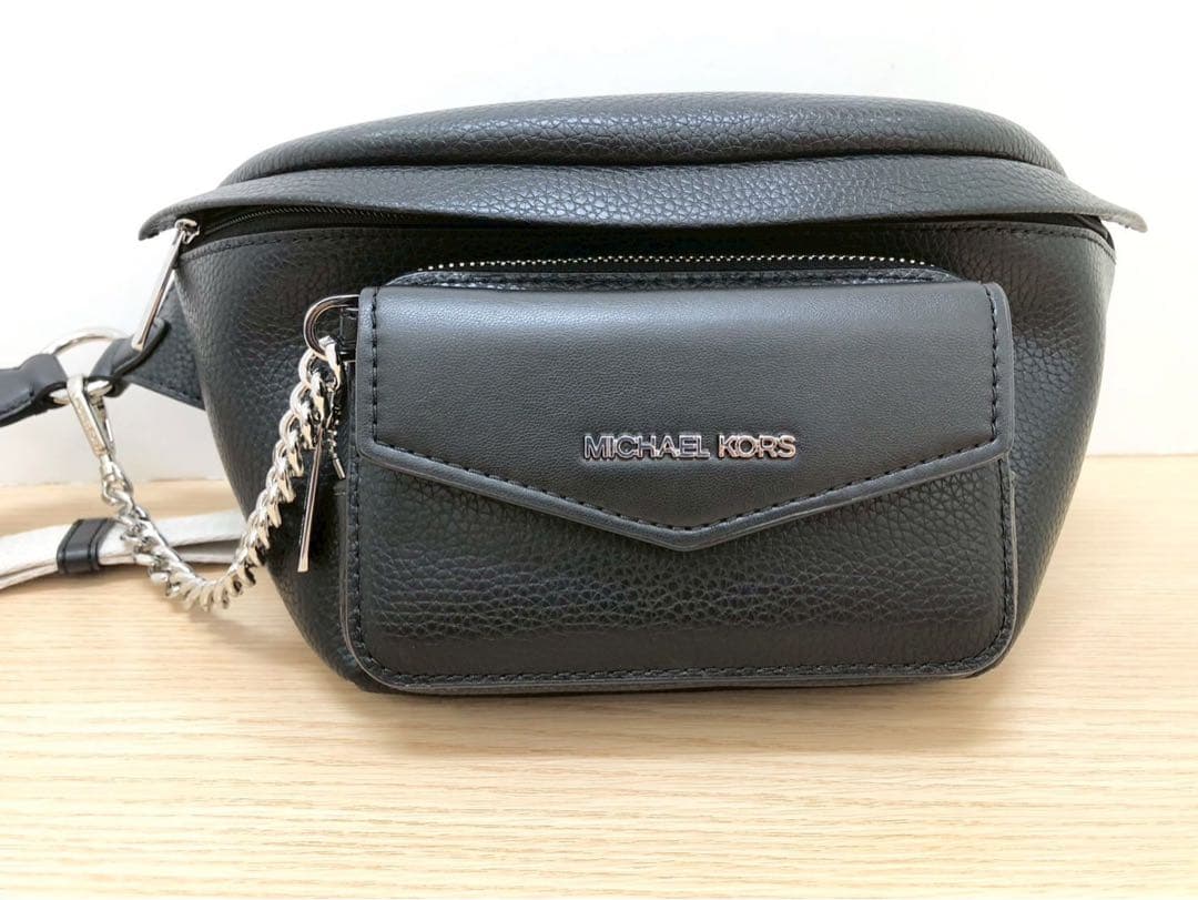 【yoppy✂️断捨離中様】マイケルコース　ウエストバッグ