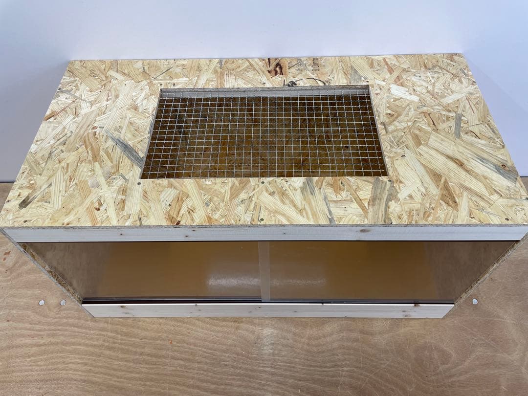 ☆爬虫類木製ケージ　天井金網仕様　900×450×450☆