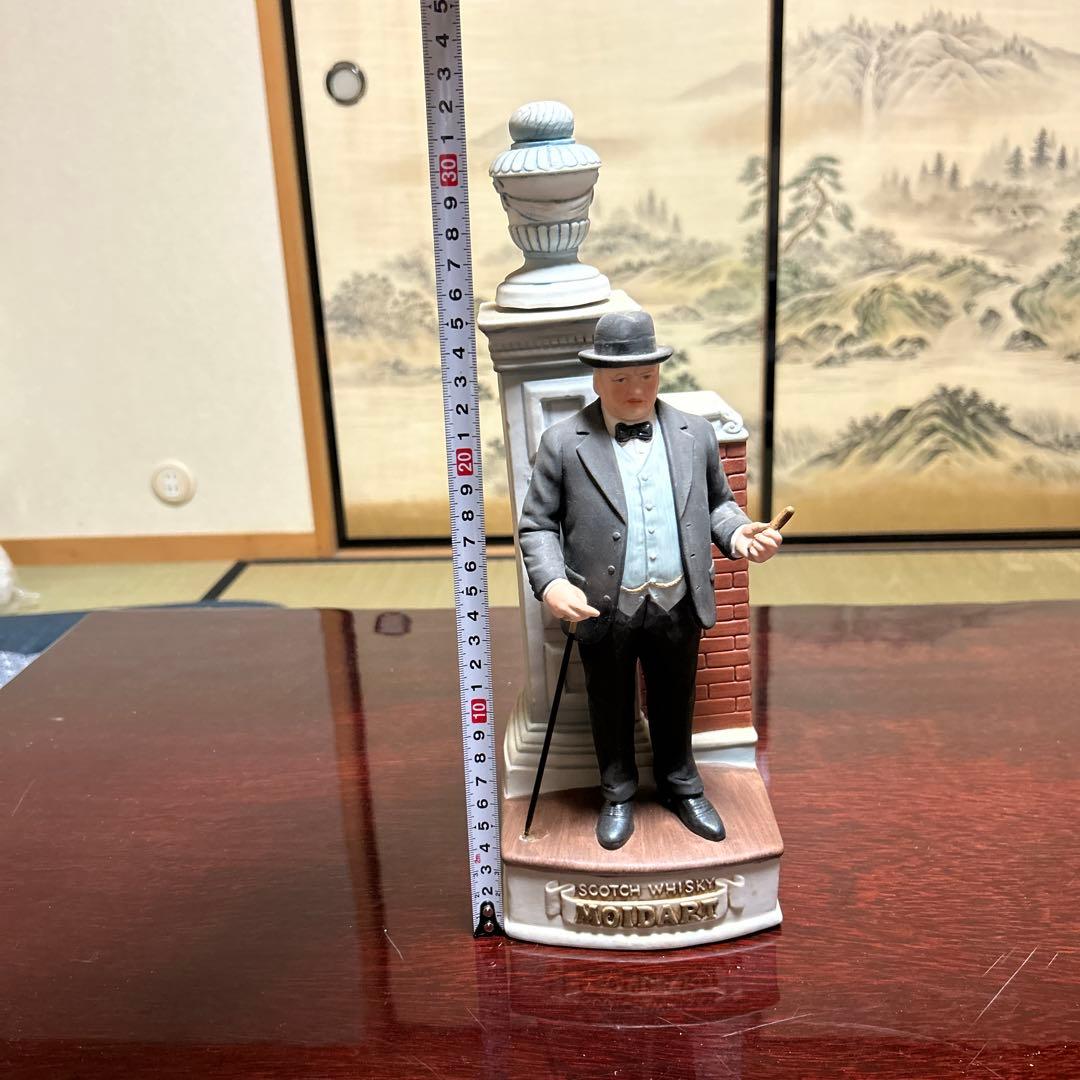 26 モイダート ウィンストン・チャーチル 記念ボトル陶器 750ml 43度