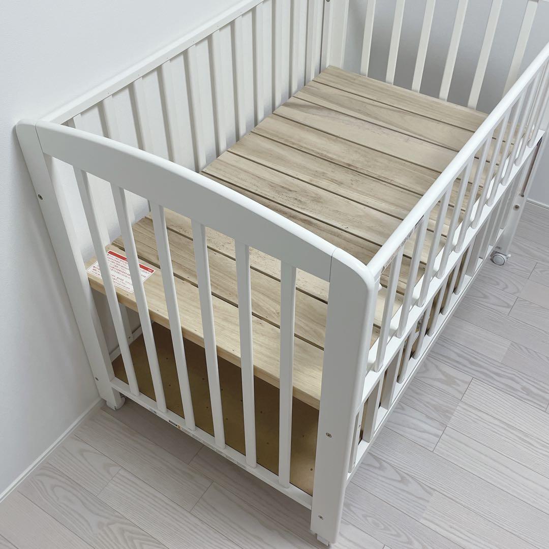 【カトージ】ベビーベッド/ホワイト/木製/ハイタイプ/説明書付き