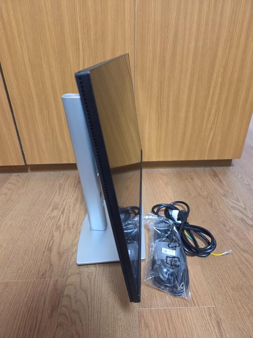 DELL モニター P2423DE 23.8インチ QHD USB-C 美品