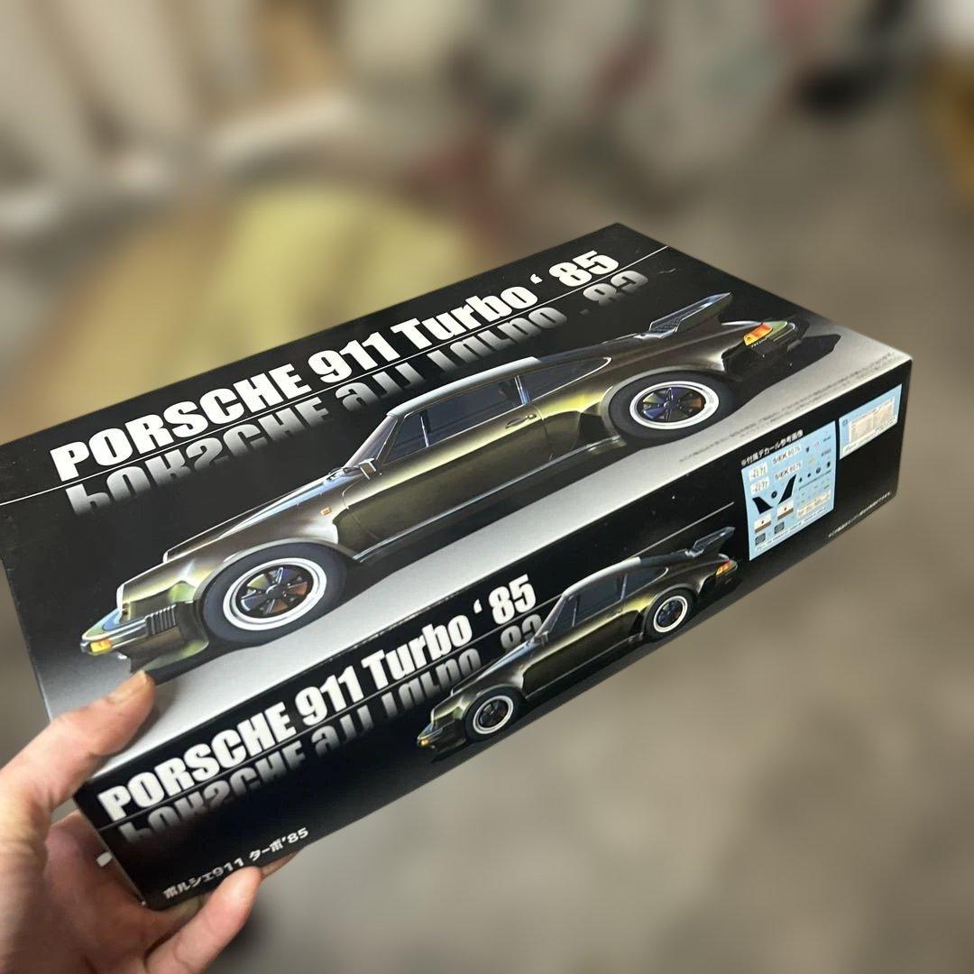 Porsche 911 Turbo '85 プラモデル