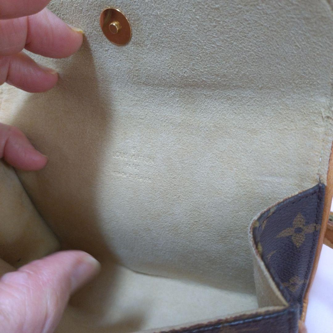 Louis Vuitton ボディバッグ ダークグリーン