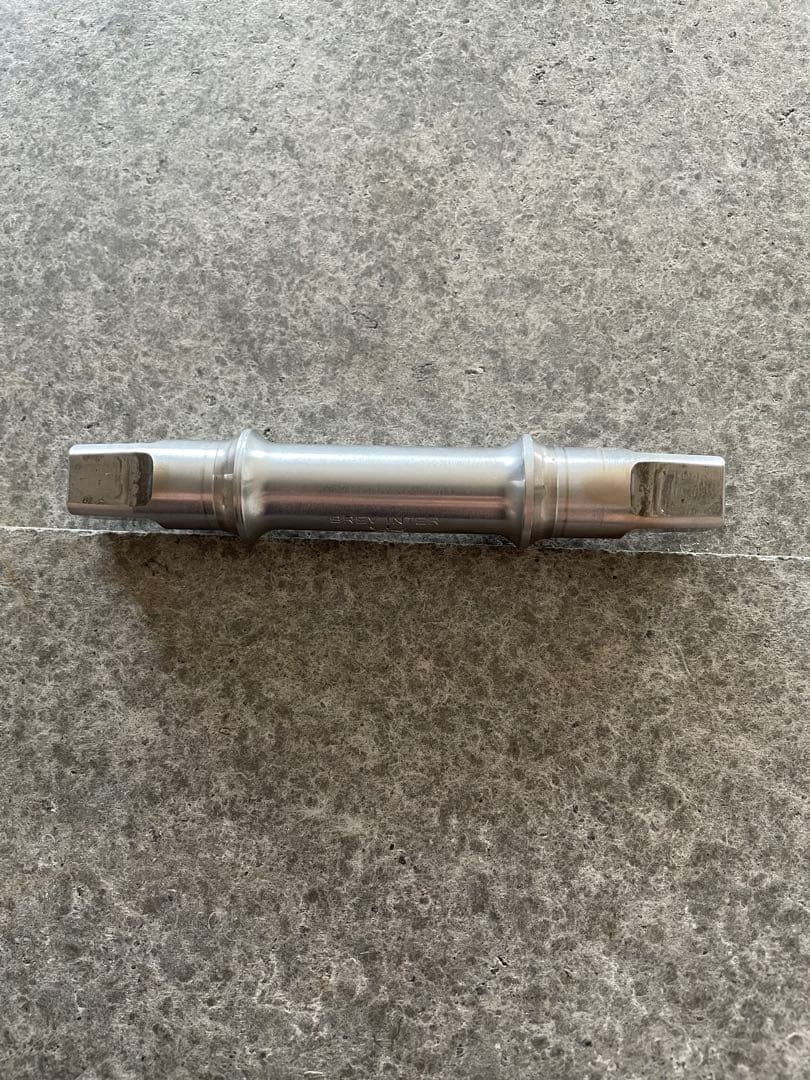 も*i様 Campagnolo カンパニョーロ BB ボトムブラケット 軸