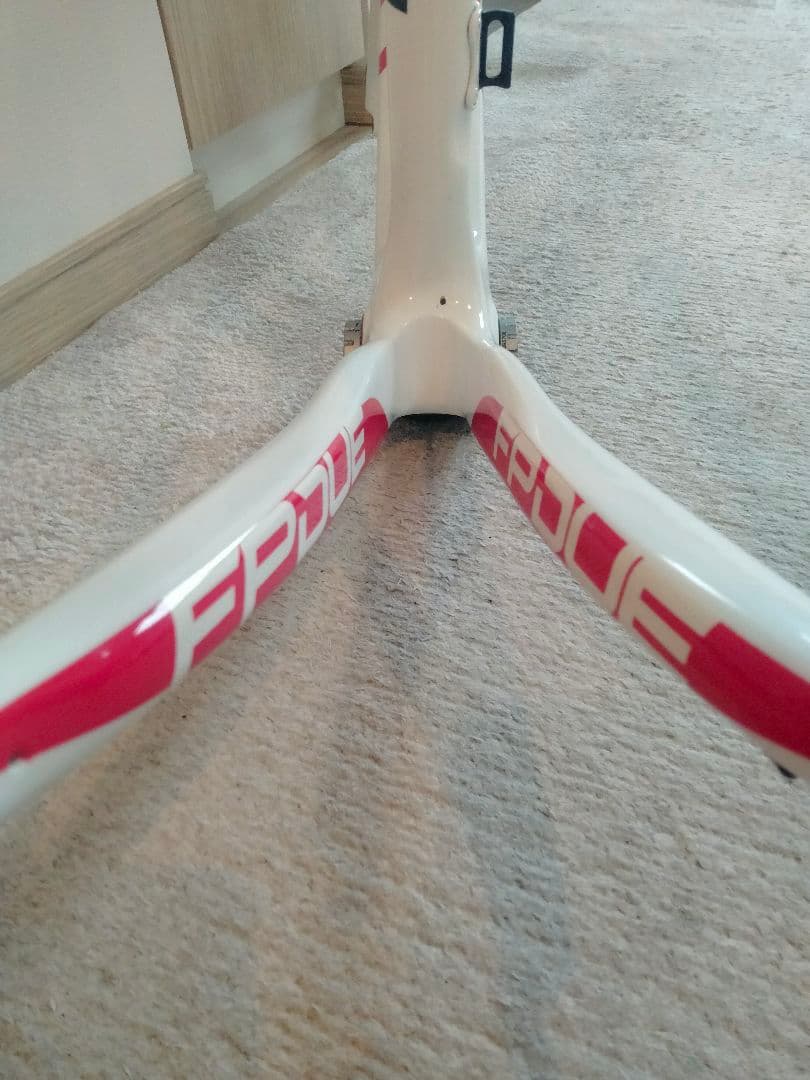 PINARELLOピナレロ　 FP DUE フルカーボンフレーム　　vonさん