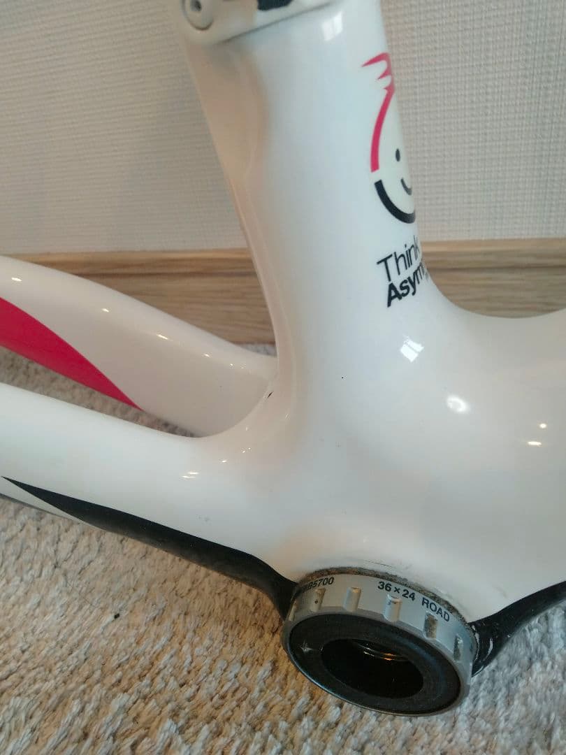 PINARELLOピナレロ　 FP DUE フルカーボンフレーム　　vonさん