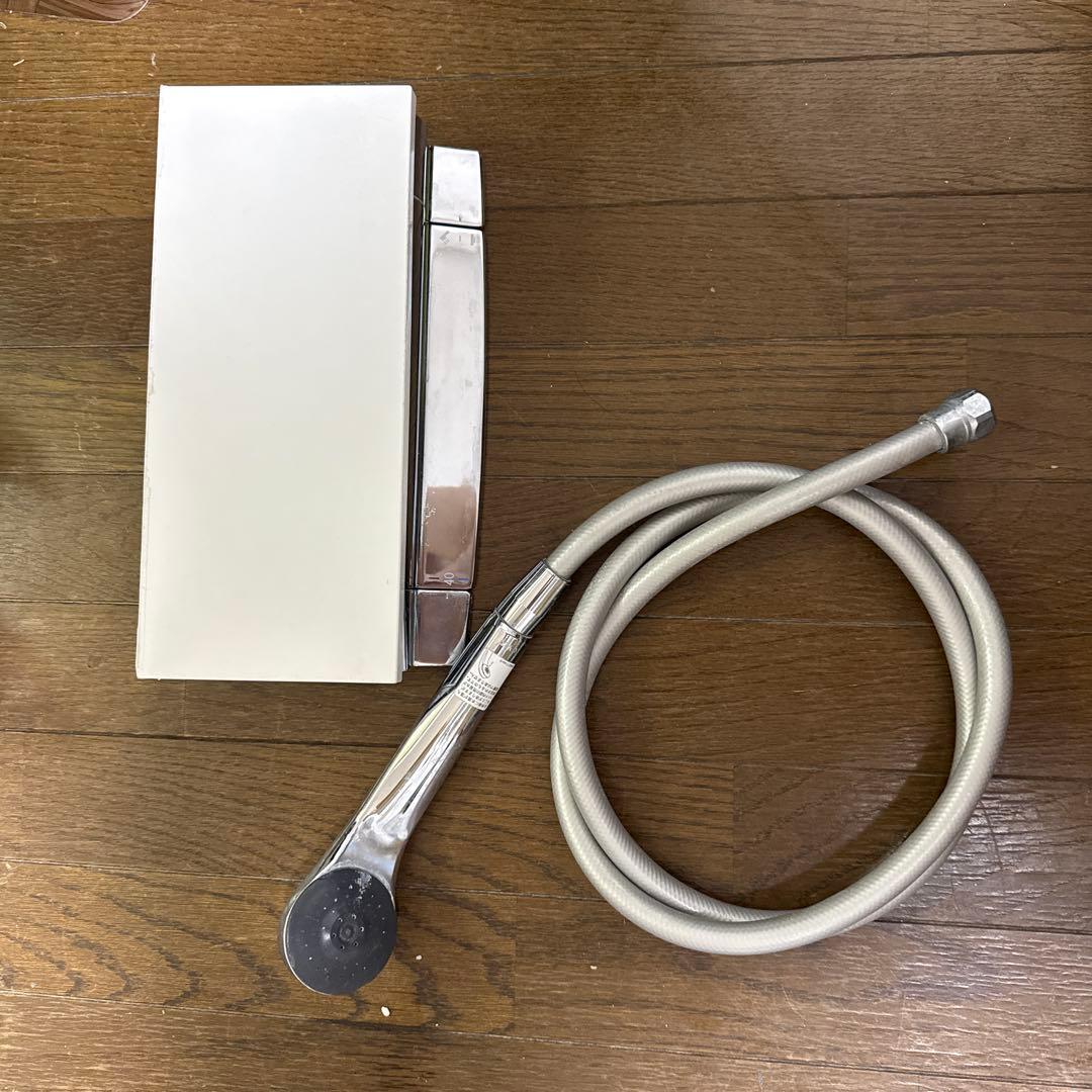 シャワーヘッド ホワイトシルバー 約1.5mホース付き Kf9032ztbtk2