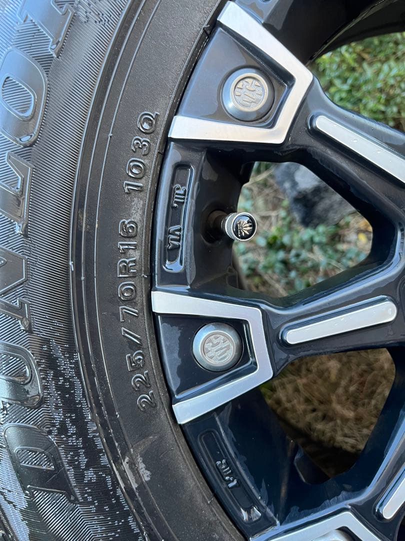 スタッドレスタイヤ　クリムソンMG マーテルギア　モンスター16インチ４本セット