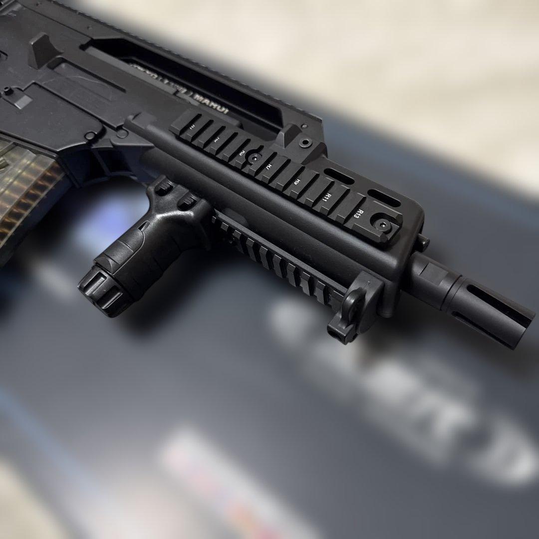 東京マルイ　次世代電動ガン　G36C カスタム　バッテリー　充電器　玉付属