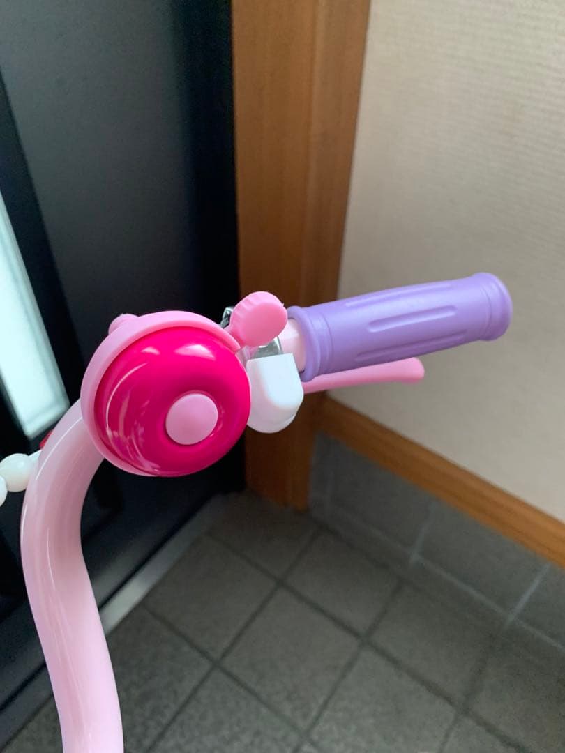 子供　自転車 小さなプリンセスソフィア　両立スタンド　16インチ