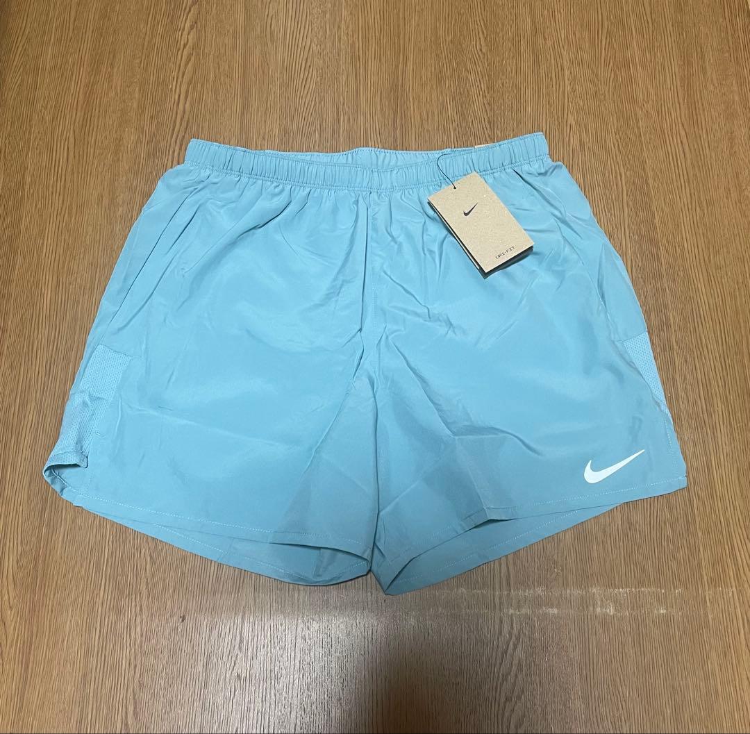 Nike ライトブルー ウィンドブレーカー　ショートパンツ　セットアップ上下