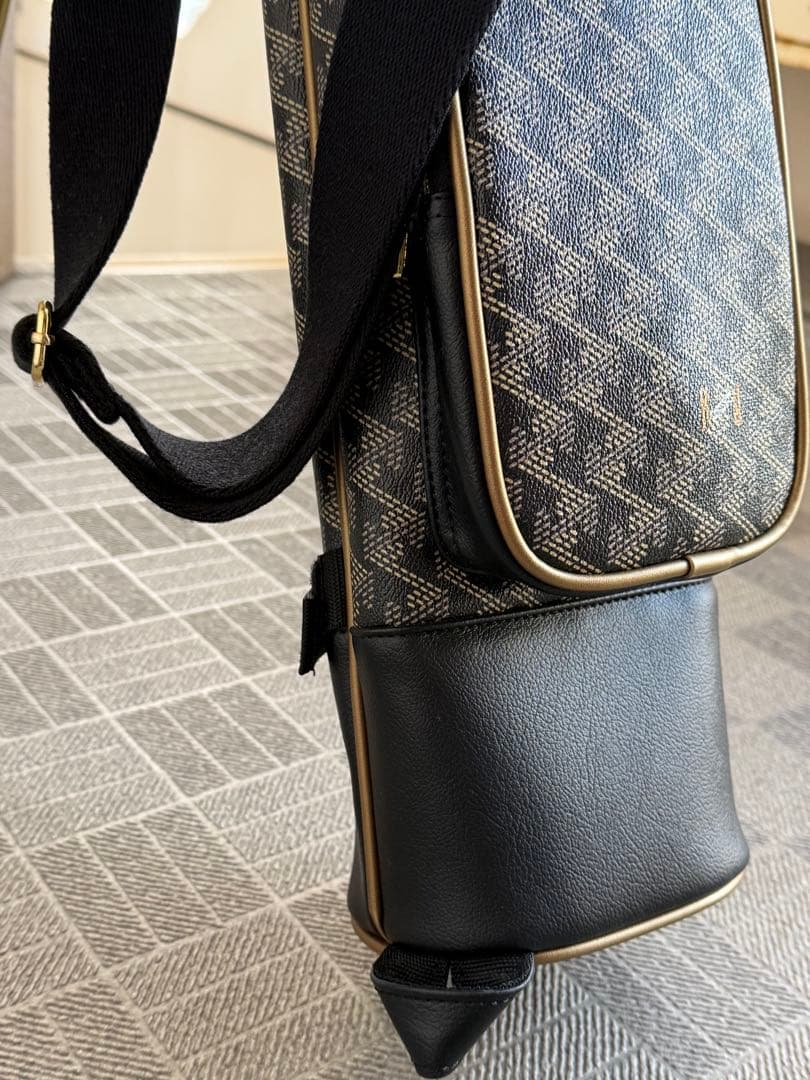 レザレクション　ゴルフスタンドサブバッグ