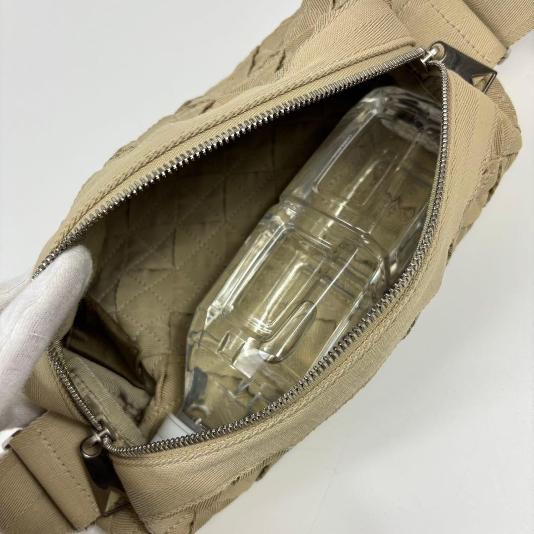 ボッテガヴェネタ ボディバッグ ウェビングワン アイボリー イントレ