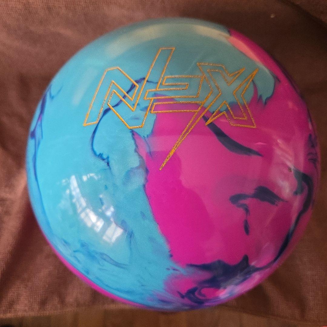 ボウリングボール フィジックス　ツアー