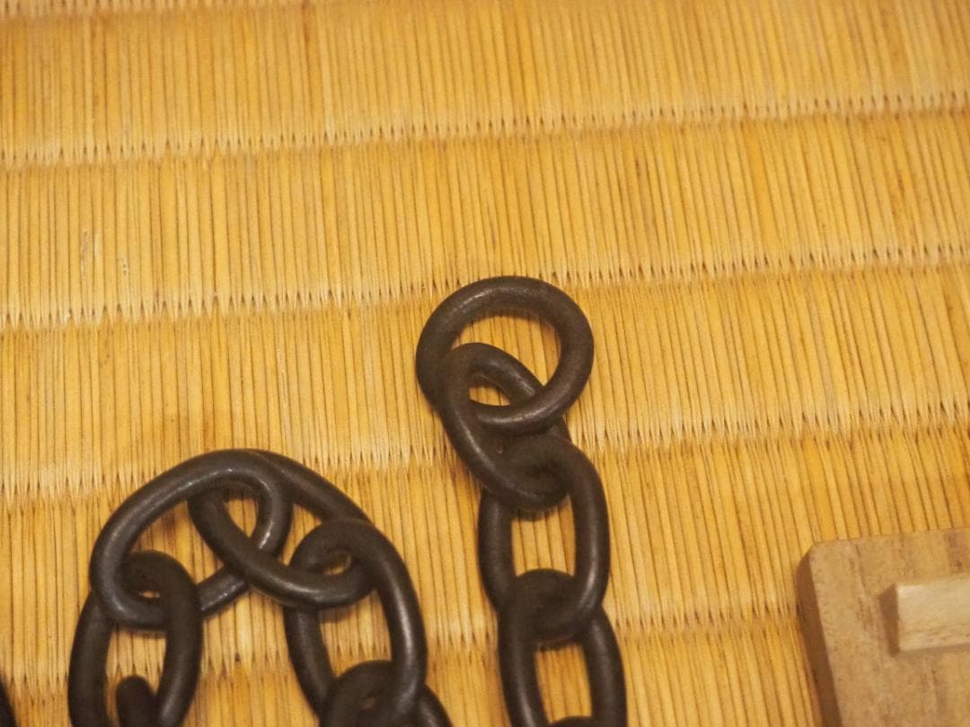 表千家13世即中斎宗左御書付  11代中川浄益造  利休形 釜鎖（共箱）