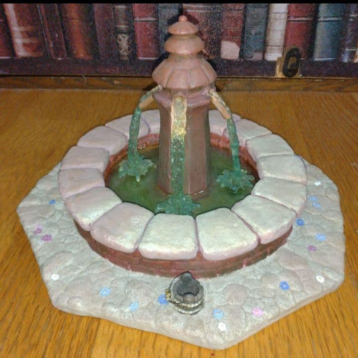 セール！ディズニークラシックコレクション　美女と野獣　噴水