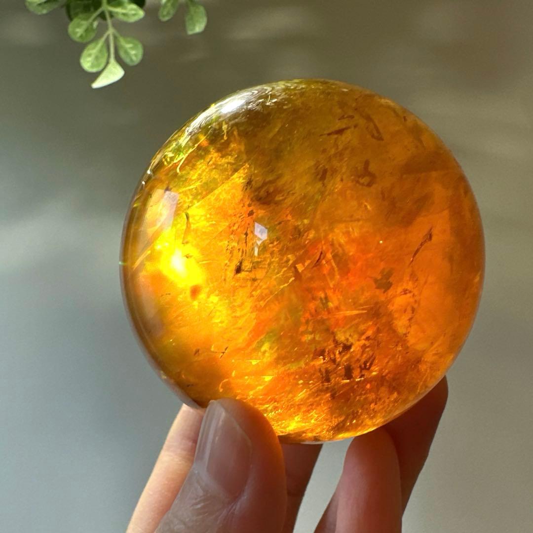 高品質　カルサイト　ゴールデンカルサイト　スフィア　琥珀　6.6 虹　ハニー