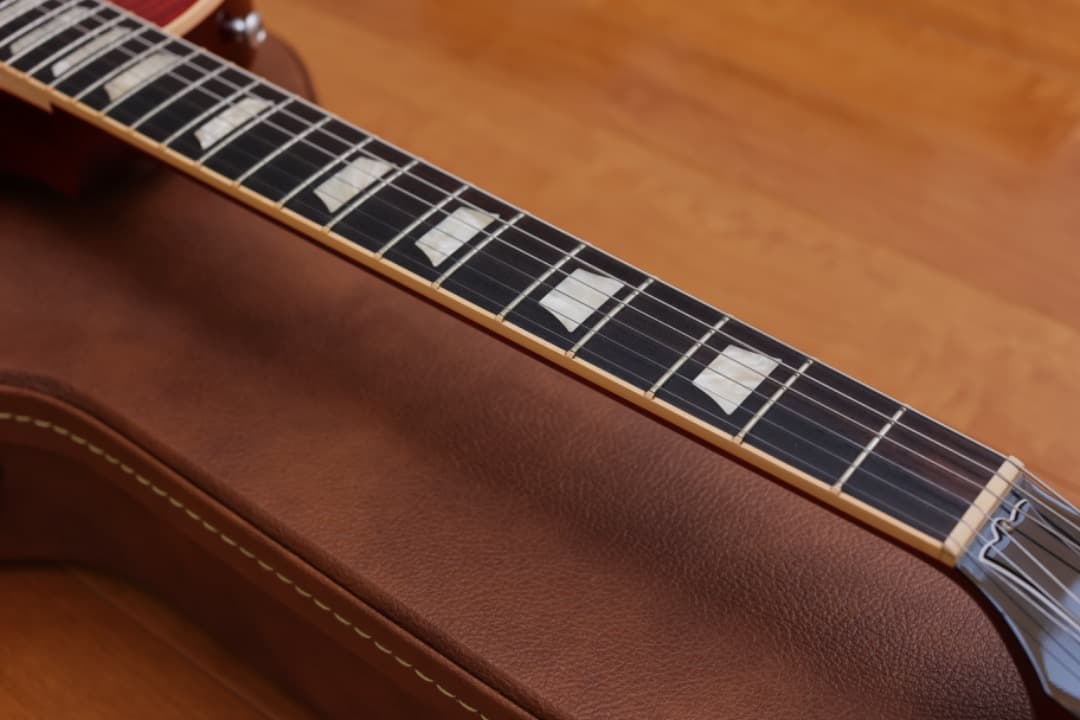 リベリオン　Gibson Les Paul Traditional