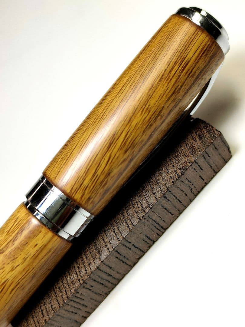 世界で一番硬い木【リグナムバイタ】グラデュエイト万年筆