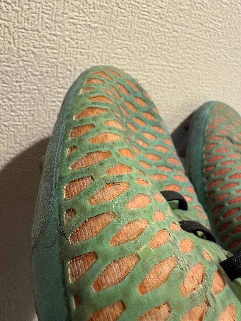 サッカースパイク フットサルシューズ