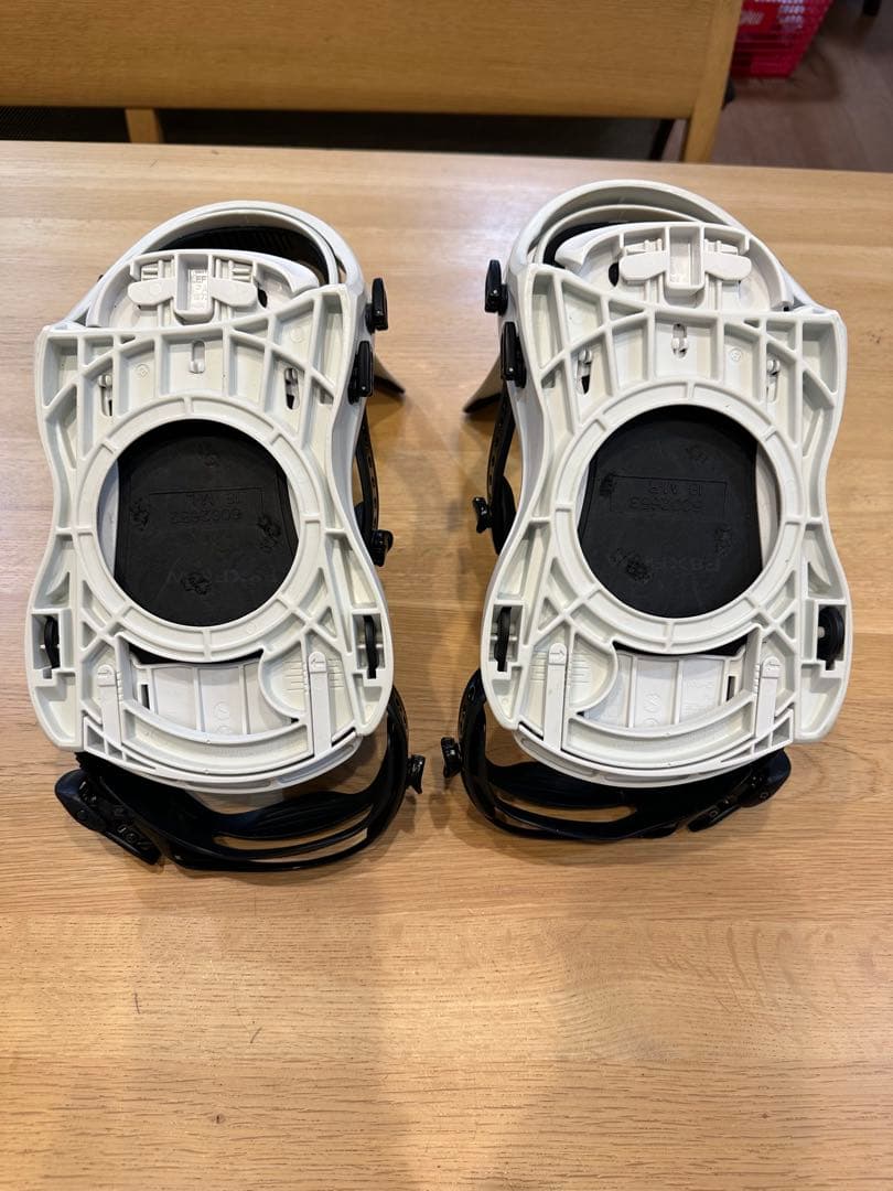 FLUX XF スノーボードビンディング ホワイト