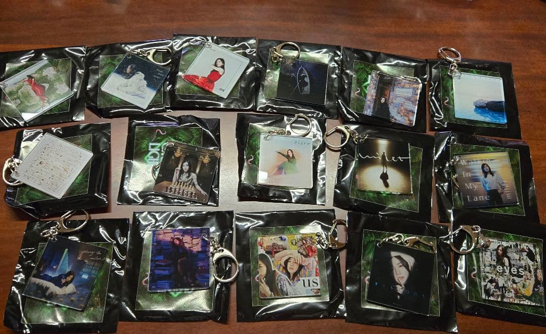 milet キーチェーン GREEN LIGHTS 16種セット