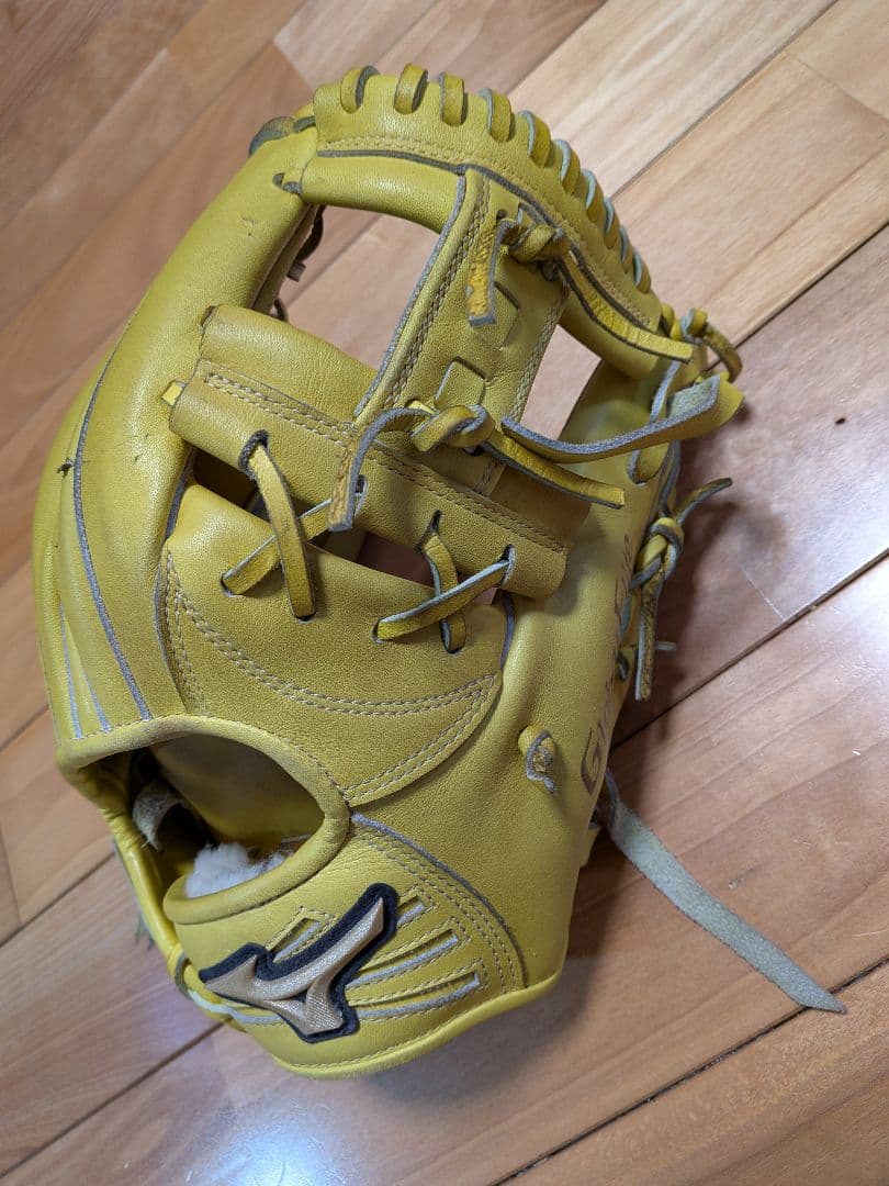 m*u様 Global Elite 硬式 内野手用