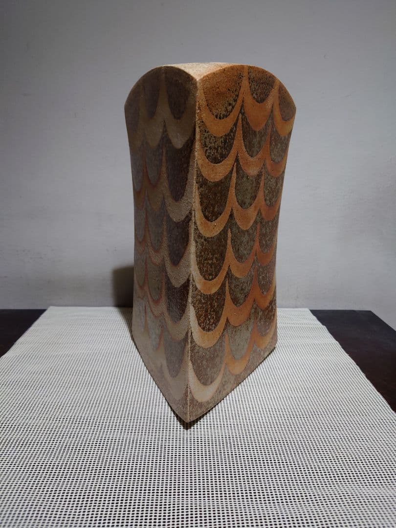 【ゲルト•クナッパー】　花瓶　1987年作