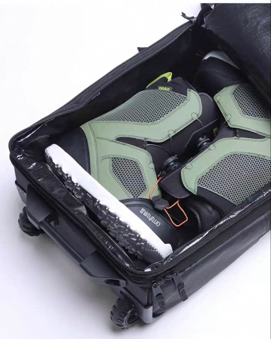 スキー・スノーボードバッグ キャスター付き 伸縮可能最大176 cmまで対応可能