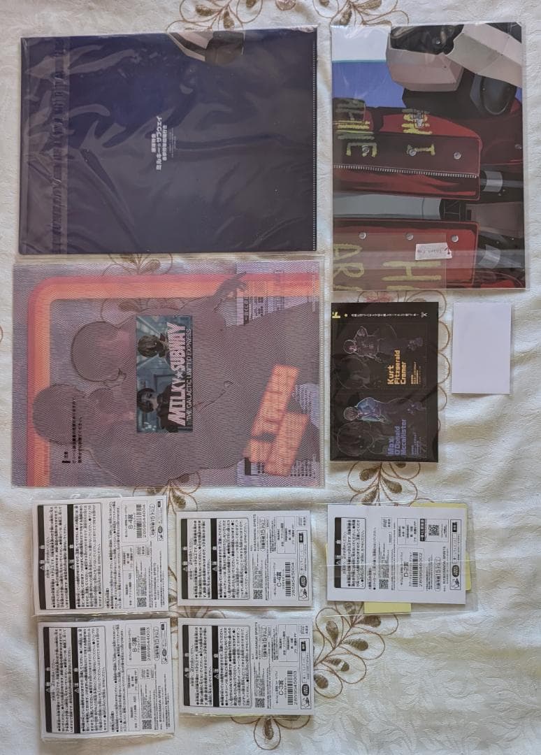 ミルキーサブウェイ1特典 カート&マックス アクスタ 缶バッジ カードステッカー