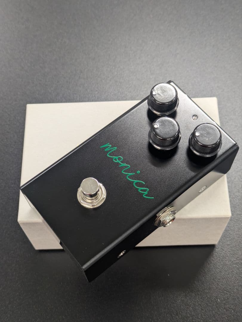 Monica ギターエフェクター