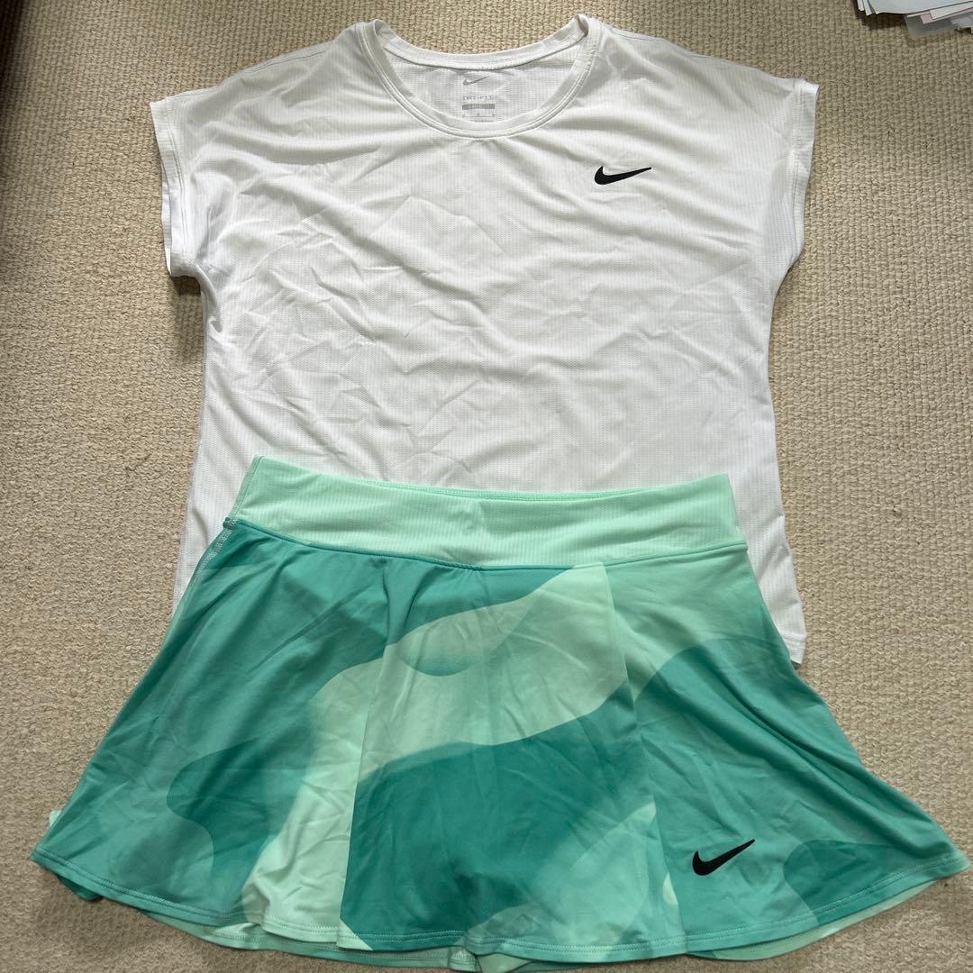 Nike テニスウェア ナイキ　海外モデル　上下セット　スコート　シャツ