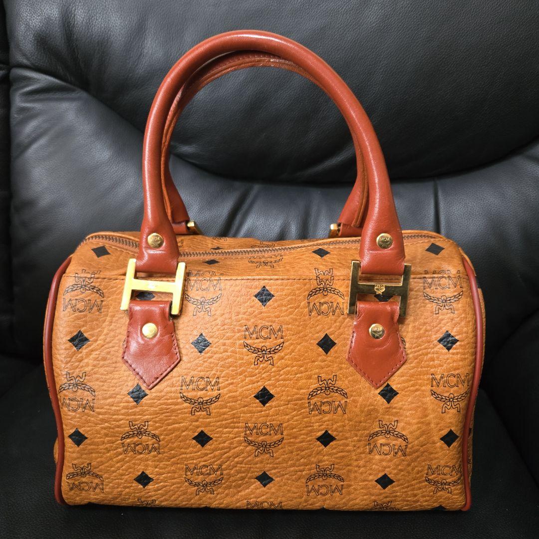 お値下げ❗MCMロゴ入りブラウンレザーボストンバッグ
