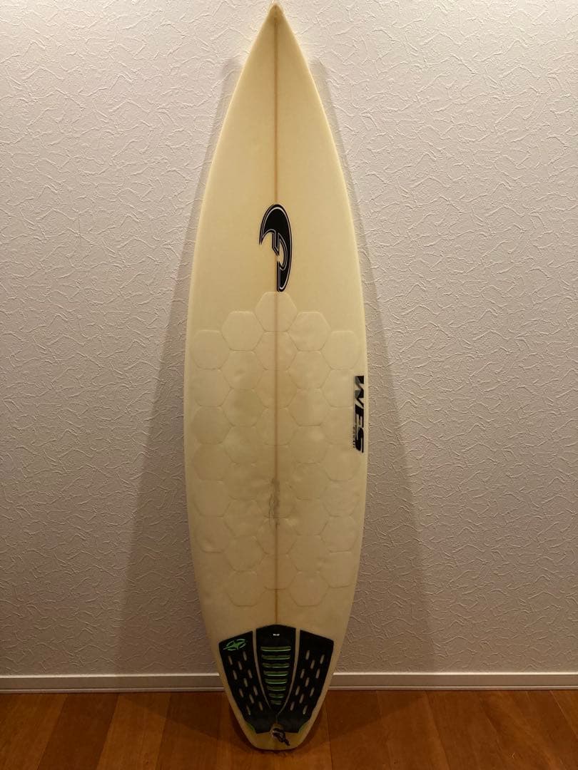 ショートボード FADE サーフィン